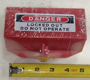1 NEW BRADY 5” PLUG SAFETY LOCKOUT DEVICE BOX NNB ***MAKE OFFER*** - Picture 1 of 1
