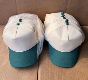 25 - Sombreros en blanco para bordar - Gorras de béisbol crema/verde azulado - Correa ajustable - Imagen 1 de 7