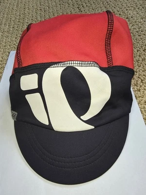 Sombrero de ciclismo Pearl Izumi negro para debajo del casco con visera de sol talla única. Foto 1 de 4