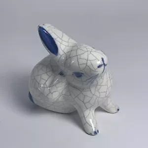 Mini estatuilla de conejo conejito de colección cerámica craquelada Dedham cobertizo para macetas 🔥 - Imagen 1 de 8