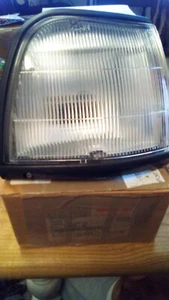 DAIHATSU CHARADE G101 OFFSIDE FRONT RIGHT LIGHT ASSEMBLY - Picture 1 of 1