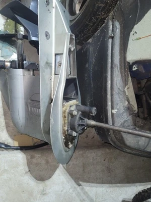 OEM Honda BF75 / BF90 HP 4 Stroke Outboard Lower Unit - Image 1 of 4