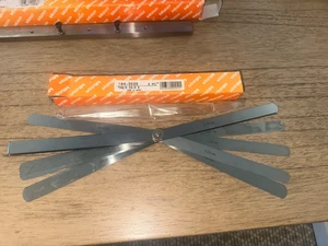 MITUTOYO 184-302S THICKNESS GAGE Range: 0.03-0.5mm - Picture 1 of 2