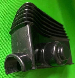 MOTOROMA & LAWNFLITE 150 BUGGY PARK BRAKE OR REVERSE LEVER RUBBER GAITER COVER - Picture 1 of 8