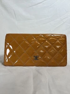 CHANEL Patent Leather Quilted Wallet - Picture 1 of 24