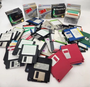 10 unsorted used 3.5" floppy disks various brands and systems. - Afbeelding 1 van 4