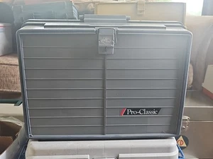 Caja de aparejos clásica Bass Pro Shop Pro de colección hecha plana de pesca - Imagen 1 de 19