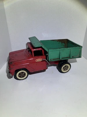 Camioneta Tonka vintage años 60, 6 ruedas, 13", acero estampado, rojo y verde, Foto 1 de 4