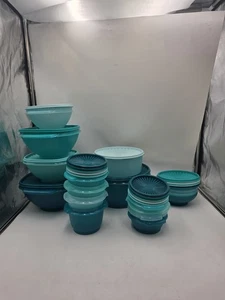 Tupperware Heritage Collection, Nuovo Set di Contenitori per Alimenti 36 Pezzi in Verde - Foto 1 di 1