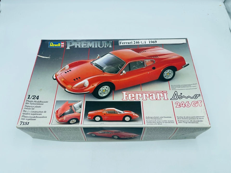 REVELL Premium 7151 Kit FERRARI Dino 246GT 1.24 - Photo 1/4