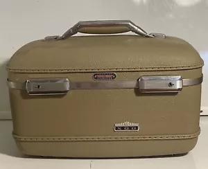 Astuccio cosmetico trucco treno guscio rigido American Tourister vintage con chiavi - Foto 1 di 8