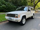 2000 Jeep Cherokee Limited 4x4 2000 Jeep Cherokee Limited 4x4 4DR Leather 4.0'L Straight 6 210k Miles 1-OWNER