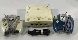 ๐ Sega Dreamcast Console Lot w/ 2 Controllers~ Powers On ~ HKT-3020 ๐ - Picture 1 of 13