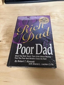 Rich Dad, Poor Dad Hardcover - 1. Januar 2000 von Robert T. Kiyosaki (Autor), S - Bild 1 von 2