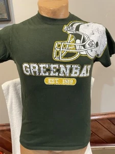 SWEET Green Bay Packers Men's Sz Sm Green Gildan Cotton T-Shirt, VERY NICE! - Picture 1 of 2