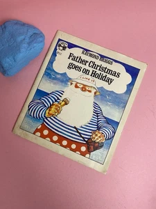 Father Christmas goes on Holiday Raymond Briggs 1975 Book Vintage Picture Puffin - Imagen 1 de 7