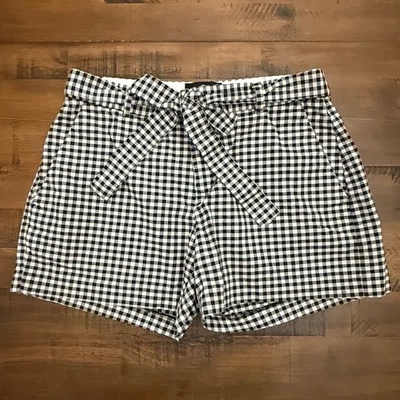 Banana Republic Mujer Talla 4 Blanco y Negro Cuadros Pantalones Cortos Cinturón 4" Entrepierna Foto 1 de 4