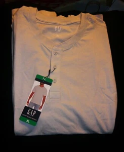 Gap Men's Short Sleeve Slub Henley Shirt, white, Size XL NEW w/tag - Picture 1 of 2