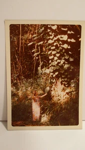 1972 FOTOGRAFÍA DE COLECCIÓN ENCONTRADA EN COLOR FOTO ORIGINAL MUJER MAUI HAWAII FOTO EN FORMA - Imagen 1 de 4