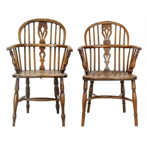 NEAR PAIR OF EARLY 19TH CENTURY ENGLISH BOW BACK WINDSOR ARMCHAIRS (AF2-006) Cover