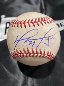 David Ortiz MLB Game Used Single Autographed Ball 8/18/16 Career Hit #2427  - Picture 1 of 9
