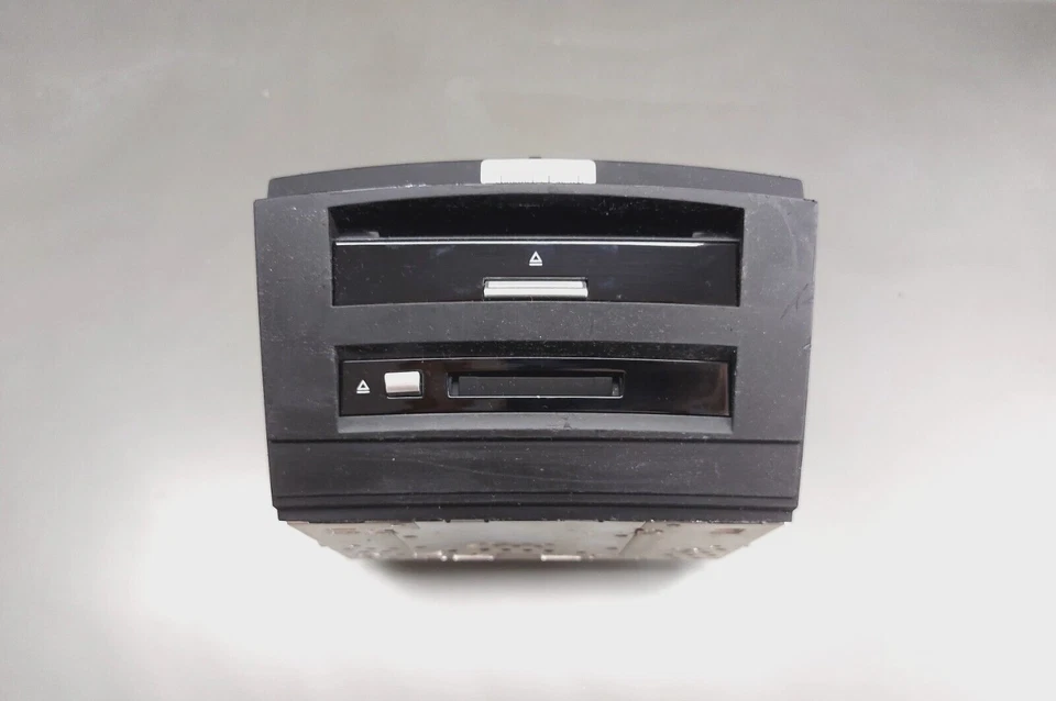 Original Mercedes-Benz W221 Navigationssytem HEAD UNIT DVD COMMAND A2218703195 - Bild 1 von 4