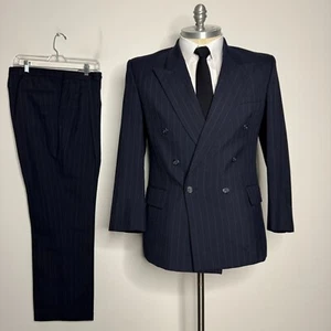 English Manor Men's Suit 40R Blue Stripe Wool Two-Piece Pants 33W Double Breast - Picture 1 of 14