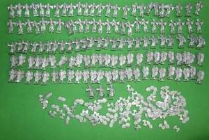 Vintage 25mm Lead Unknown Ancient Persian Immortals Unpainted x 128 - Picture 1 of 3