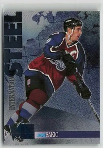1995-96 Metal #18 Joe Sakic International Steel - Bild 1 von 2