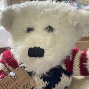 Suéter Pullover Dan Dee Blanco Sentado Oso de Peluche 9” Nuevo con Etiquetas Patriótico Tejido a Mano - Imagen 1 de 5
