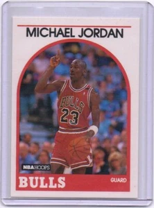 1989-90 NBA Hoops Basketball Card #200 Michael Jordan Chicago Bulls - Picture 1 of 2