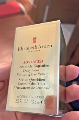 Cápsula de suero para ojos Elizabeth Arden regalo de viaje fiesta cumpleaños mamá adolescente $128 / Foto 1 de 4