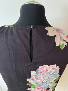 VERO MODA Da.-Bluse, bunte Drucke, ärmellos, Gr. M - Bild 1 von 5