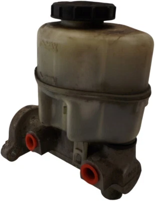 2005-2007 Ford Freestyle Brake Master Cylinder W/ Reservoir Used OEM 4F9Z2140BA - Image 1 of 4