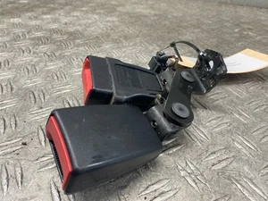 86512 Gurtschloss hinten mitte AUDI A6 Avant (4G, C7) 4G0857739A - Bild 1 von 5