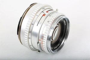 Hasselblad 80mm/2.8 C chrome Carl Zeiss Planar 5255870 heidi-foto - Bild 1 von 5