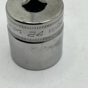 Snap-On Tools USA FSM241 3/8" Drive 6-POINT Metric 24mm Shallow Chrome Socket - Picture 1 of 4