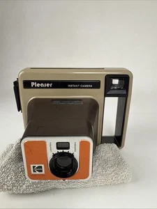 Vintage Kodak Pleaser Instant Camera UNTESTED - Picture 1 of 7