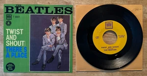 45 7" SP THE BEATLES ITALIE TOLLIE 9001 TWIST AND SHOUT YELLOW LABEL - Picture 1 of 2
