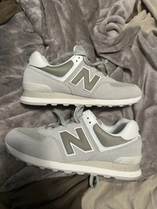 Size 11 - New Balance 574 Olivine Dark Stoneware W - Picture 1 of 6
