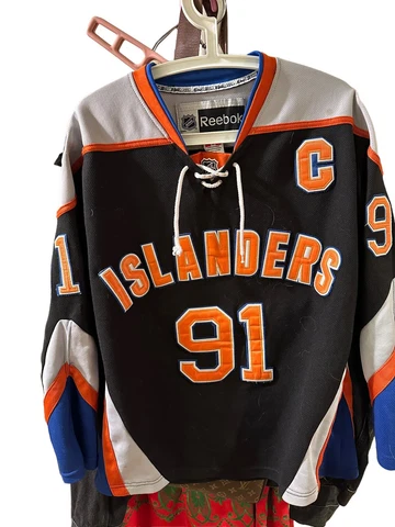 New York Islanders Black Tavares Reebok Sewn Jersey Size Men’s 48 C John Tavares Cover