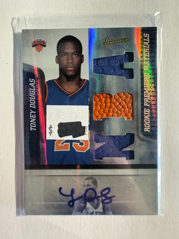 K221,356 - 2009-10 Absolute Memorabilia #155 Toney Douglas Jersey Auto #/499 RC - Image 1 of 1