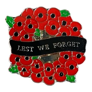 Lapel Pin Badge Lest We Forget Enamel Wreath Collectable Brooch Remembrance Gift - Picture 1 of 2