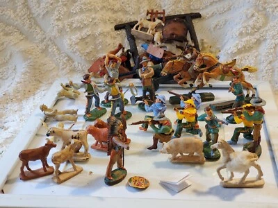 Lote de 15 figuras de elastolina vaqueros indios y más elastolina + todos  Foto 1 de 4