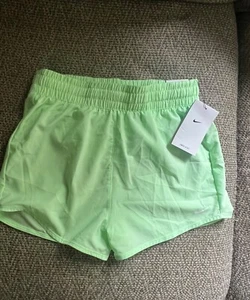 Girls Nike Light Lime Green One Shorts - Picture 1 of 4