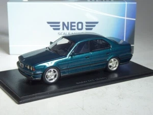 (KI-04-35) Neo Scale Models 49581 BMW M5 E34 verde metalizado en 1:43 en EMBALAJE ORIGINAL - Imagen 1 de 2