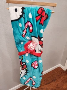 HELLO KITTY AND FRIENDS THROW JETE 60in x 70in SANRIO 100% POLYESTER CHINA NWT - Picture 1 of 8