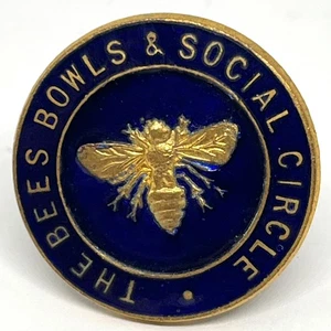 The Bees Bowls & Social Circle Enamel Lapel Pin Badge Bowling Lawn Sport UK - Picture 1 of 2