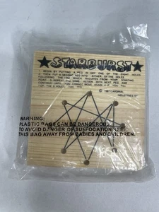 Vintage Starburst Spiel 1987 Cardinal Industries Peg Game Couchtisch Spielzeug versiegelt - Bild 1 von 2