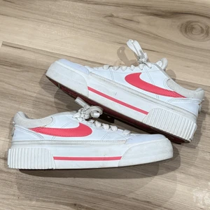 Nike Court Legacy Lift Swoosh rosa para mujer 6,5 - Imagen 1 de 5